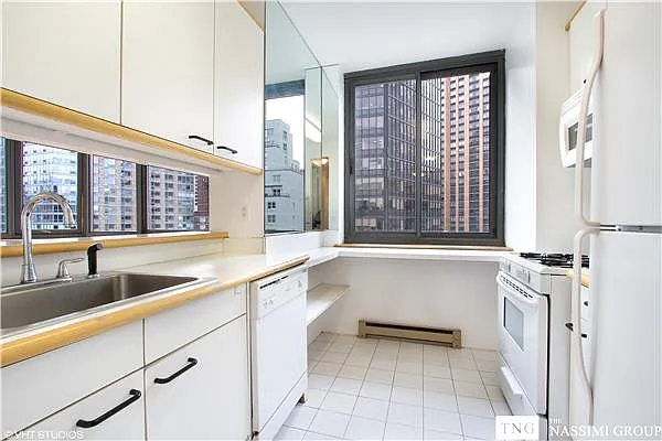 Rented by TNG Nassimi Realty | media 11