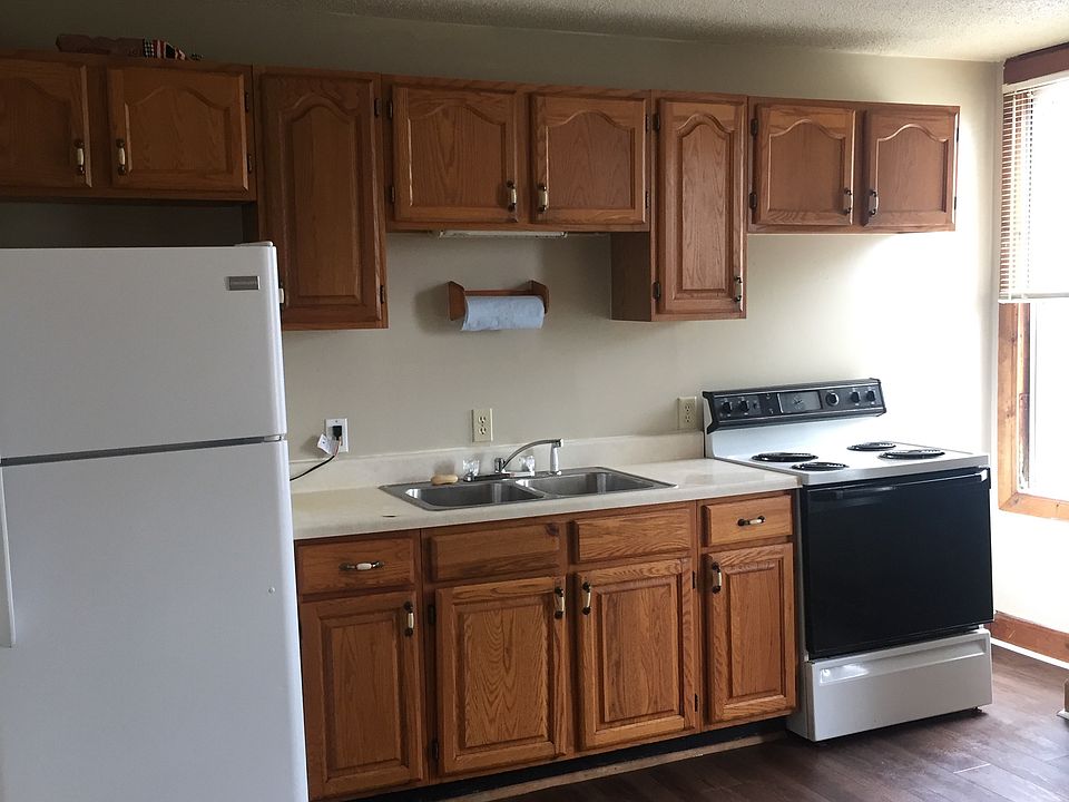 1st image of 205 E Franklin St APT C