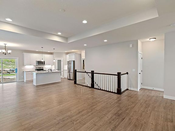 3rd image of 15571 Duck Trail Ln