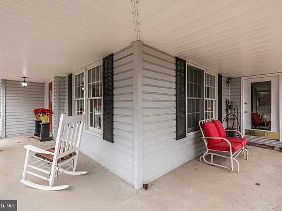 5th image of 3528 Glenoak Dr