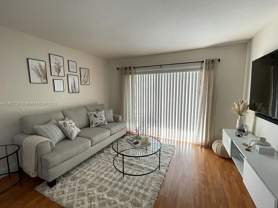 1st image of 5000 NW 79th Ave APT 106