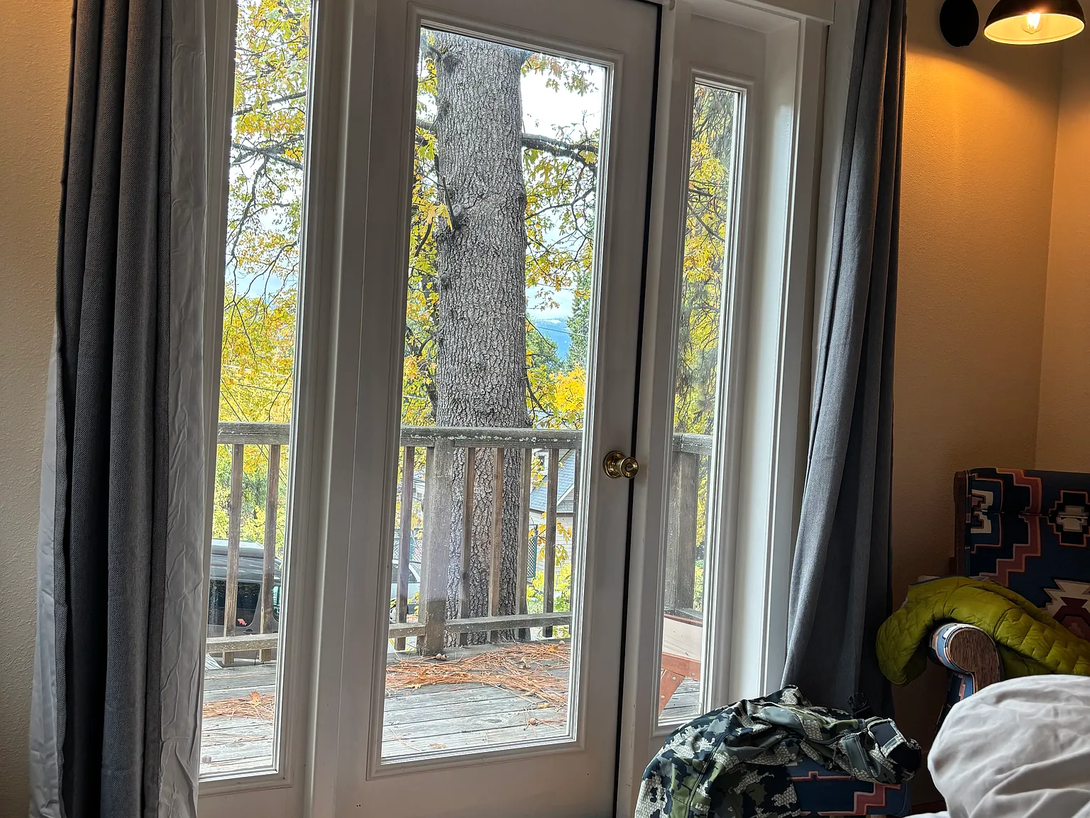 Orem St, Mount Shasta — Photo 2