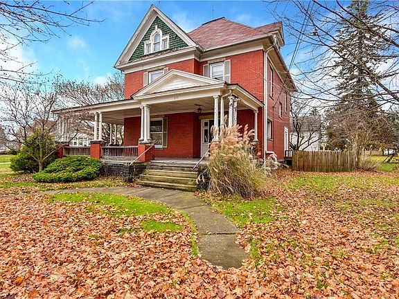 2nd image of 639 Columbia St