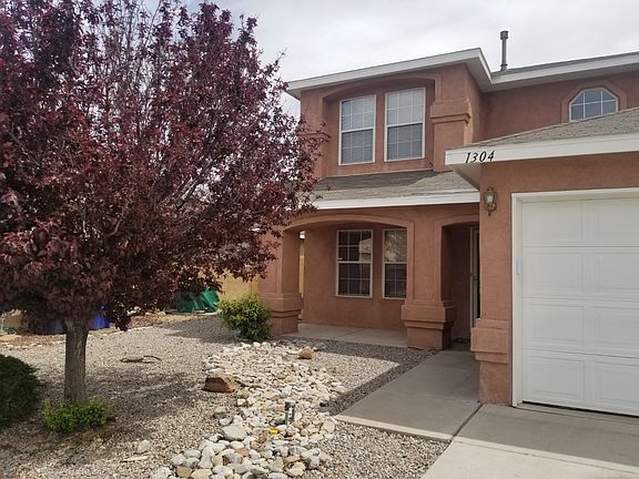 2nd image of 1304 Tanglewood Pl NW