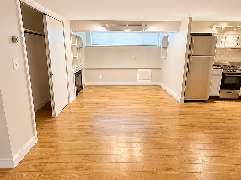 80 Florida St #12 — Photo 4