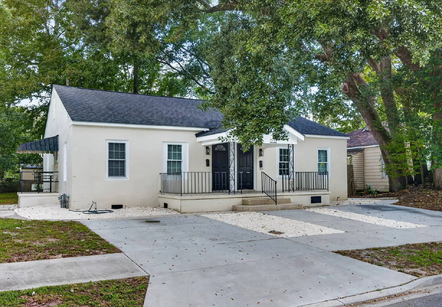 2 bed, 1.0 bath, 850 sqft, $1,500 — Photo 2
