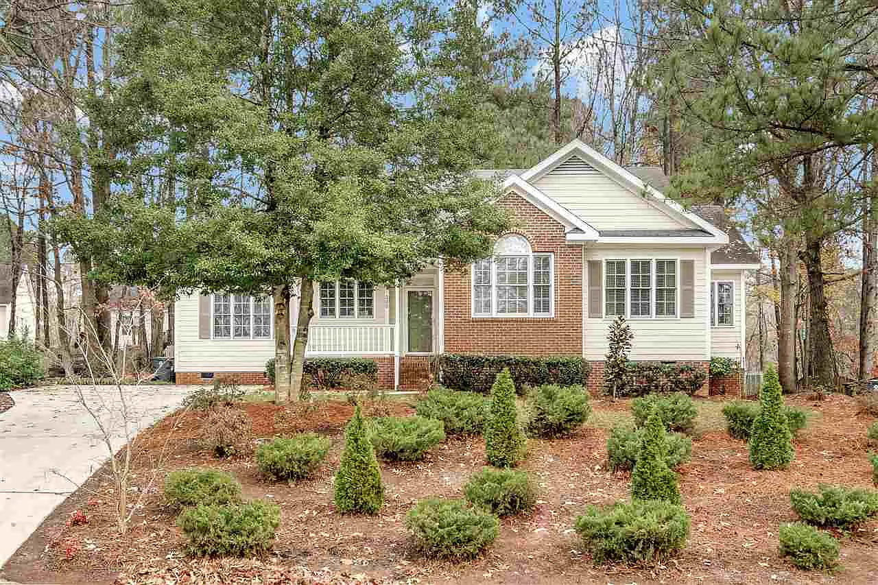 3 bed, 1797 sqft, $2,200 — Photo 2