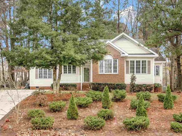 205 Dutch Hill Rd, Holly Springs, NC 27540