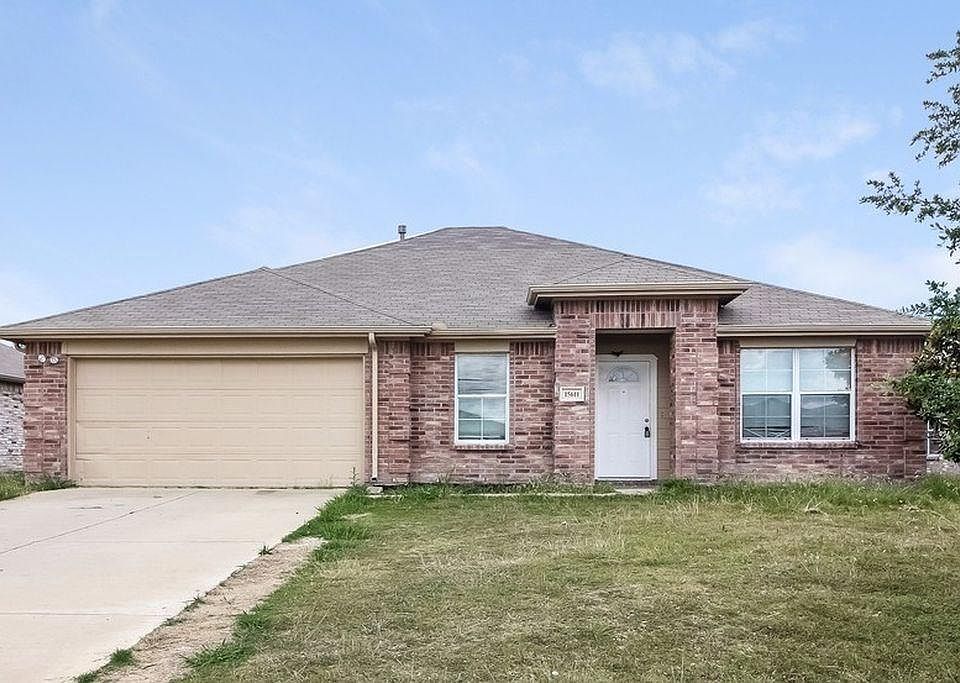 1st image of 15611 Gatsby Ln
