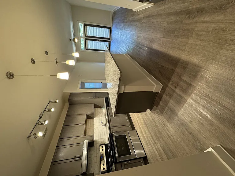 The Kirkwood Apartments at Edgewood — Photo 98