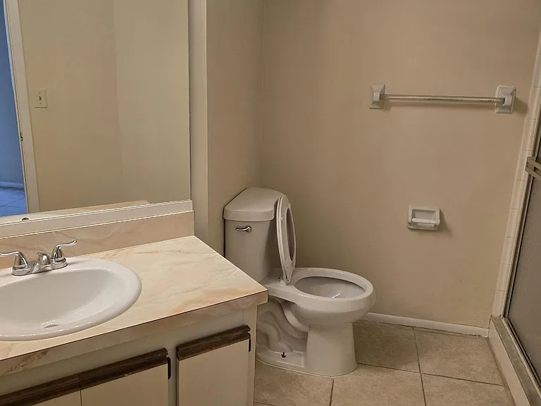 1520 SE Royal Green Cir #K203 — Photo 13