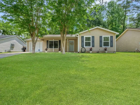 1457 Valley Green Dr, Tallahassee, FL 32303