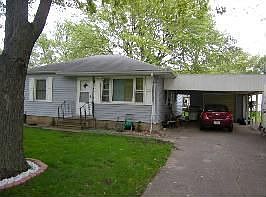 1st image of 402 N 17th St