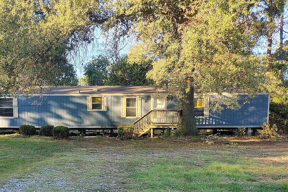 1st image of 20333 Holly Hills Dr