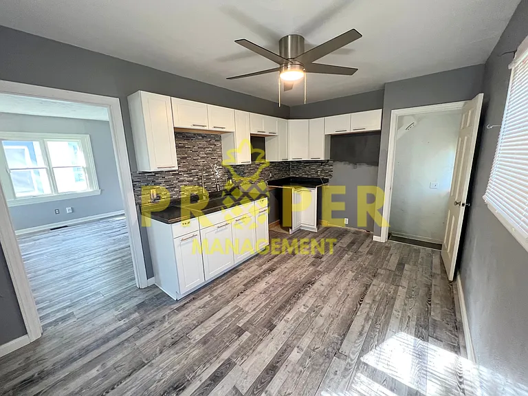 4037 Old Riverside Dr — Photo 7