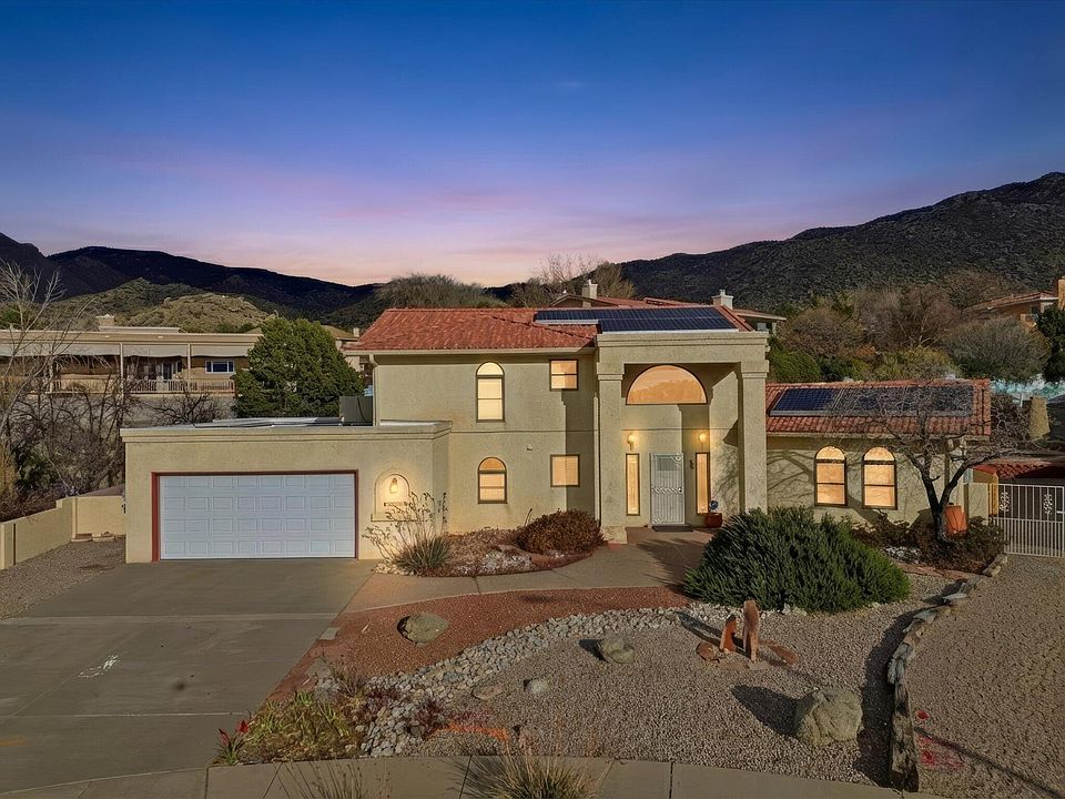 1st image of 1304 Onava Ct NE