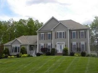 27 Grandview Rd, Windham, NH 03087