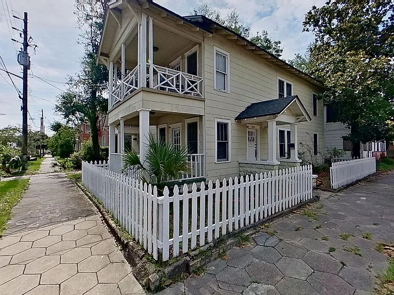 2025 N Laura St — Photo 4