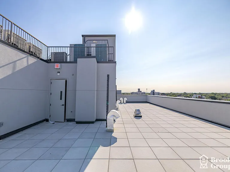 3308 Glenwood Rd #21 — Photo 8