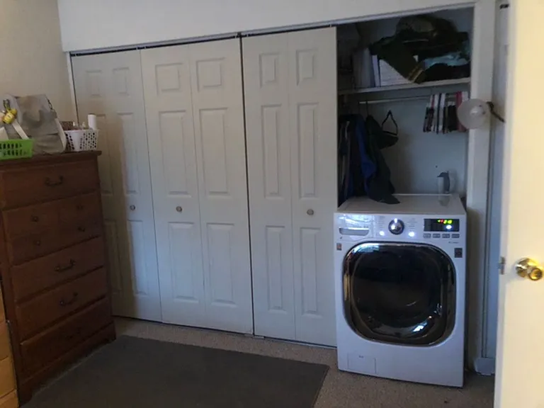 University Park Apartments near Cornell University — Photo 860