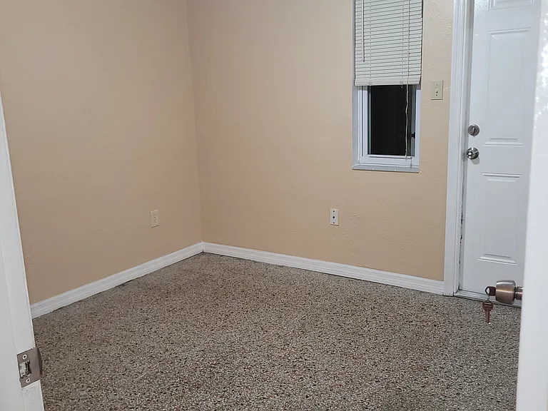 6526 42nd Ave N #1 — Photo 7