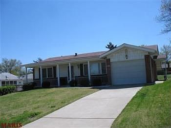 1st image of 808 Hi Crest Dr