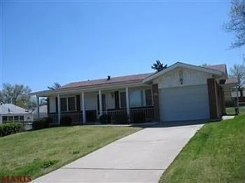 808 Hi Crest Dr photo 1