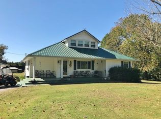 1458 Bone Cave Rd, Rock Island, TN 38581