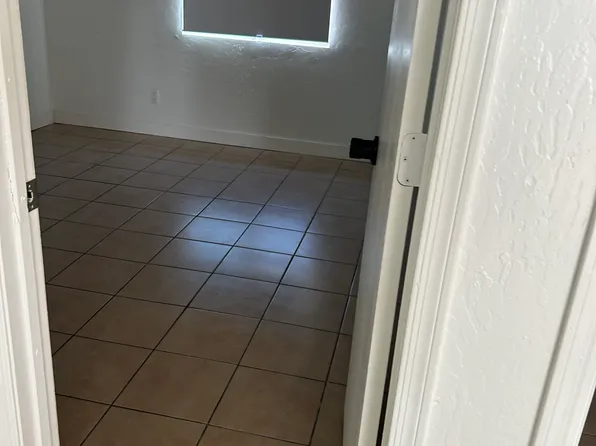 2822 E Mobile Ln APT 2, Phoenix, AZ 85040