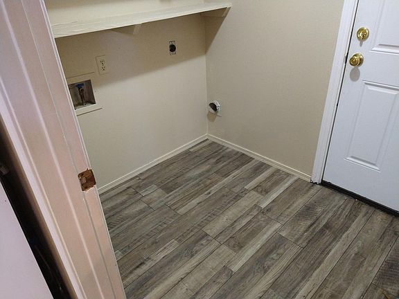 5th image of 10747 Washita Dr #10747