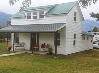 709 N Park St, Joseph, OR 97846