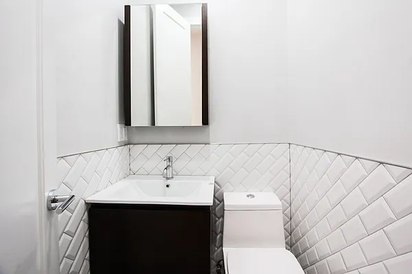 Rented by TheRealEstateCompany.com LLC | media 64