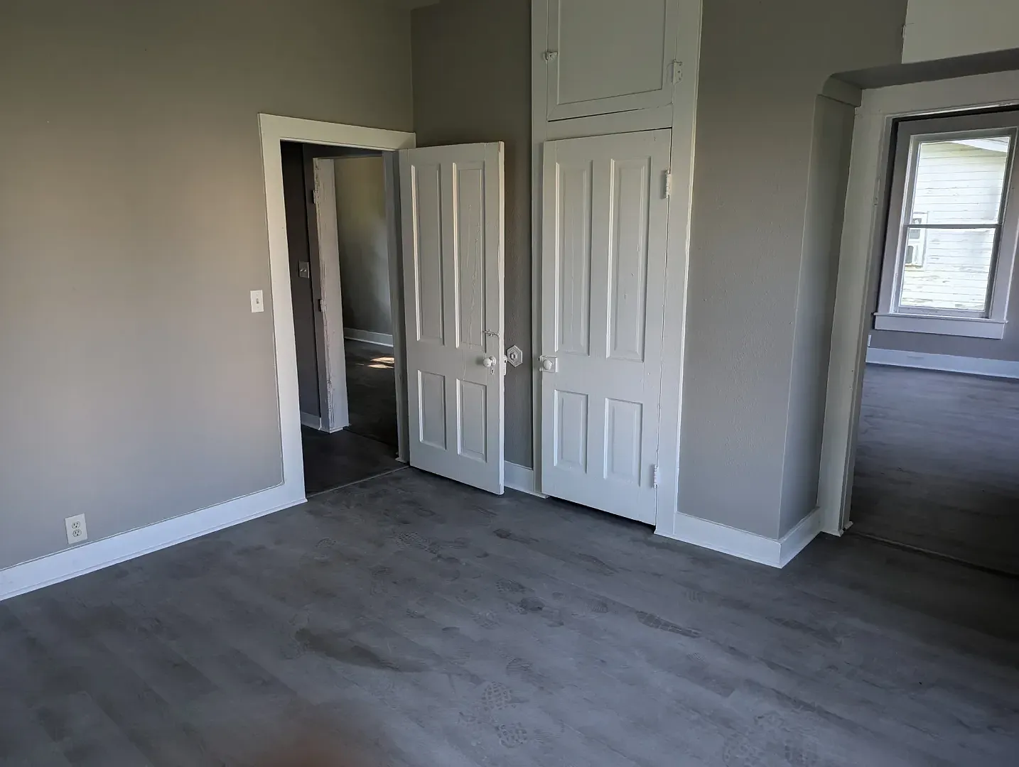 Cozy Cottage Living at 216 S Florida 1 Bedroom Home Just for You! — Photo 1