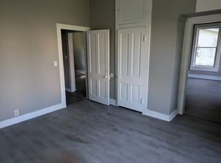 216 S Florida Ave, Columbus, KS 66725