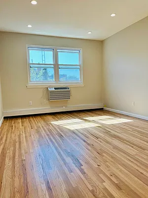 Rented by Coldwell Banker Kueber Realty | media 8