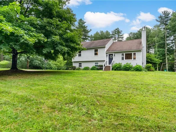 41 Timber Ridge Rd, Charlestown, RI 02813