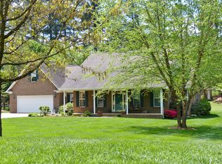 2641 Camden Pointe Dr, Sherrills Ford, NC 28673