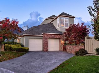 1908 Falcon Ridge Dr, Petaluma, CA 94954