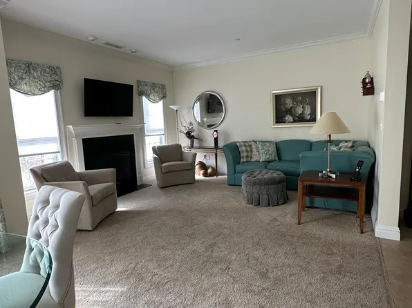 355 Ivy Trl, Rhinebeck, NY 12572