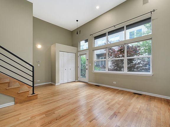 4th image of 1811 N Rockwell St Unit D