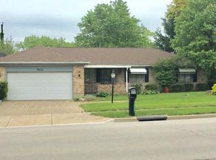 500 W Wenger Rd, Englewood, OH 45322