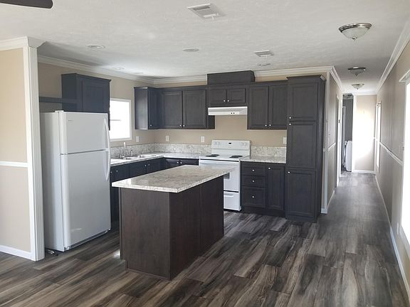 2nd image of 4900 SE 102nd Pl #77