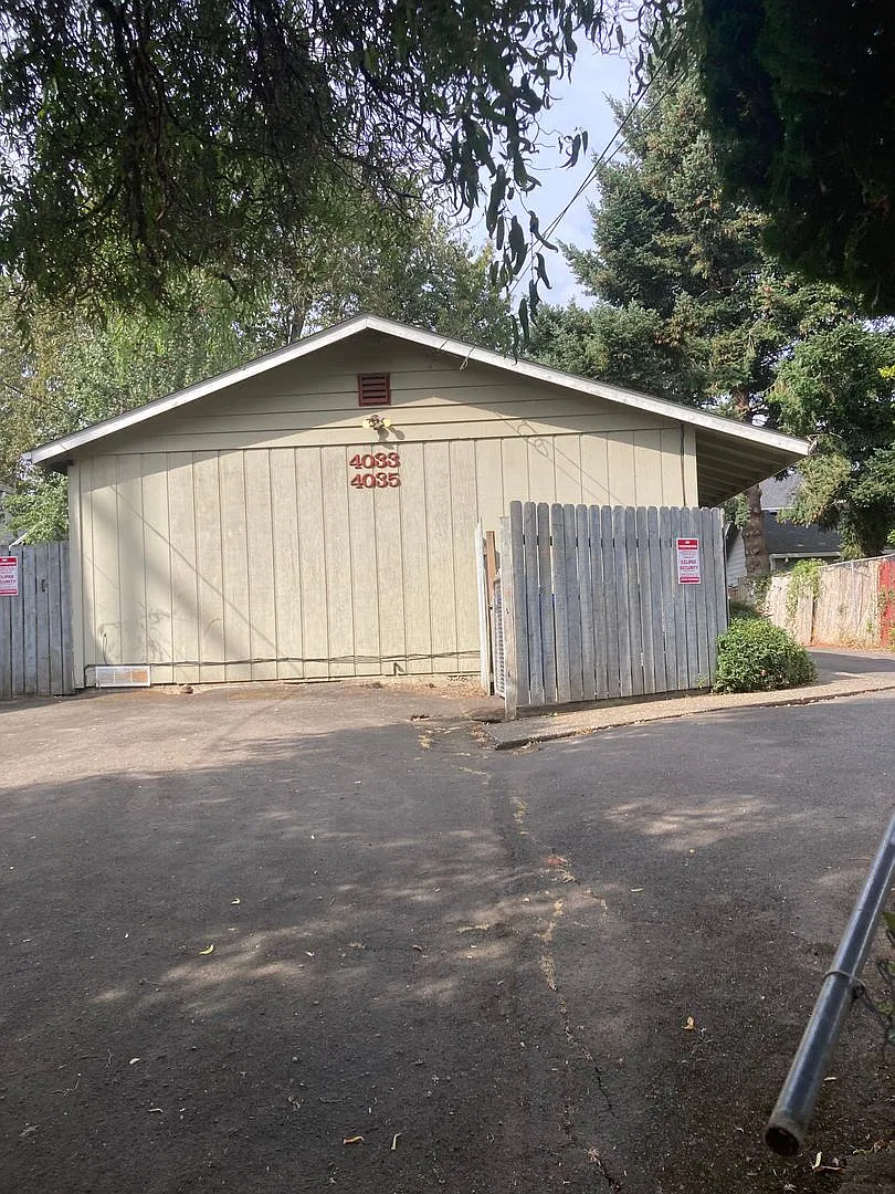 STR-4033-4035 — Photo 2