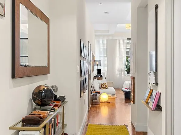 140 W 22nd St APT 6E, New York, NY 10011