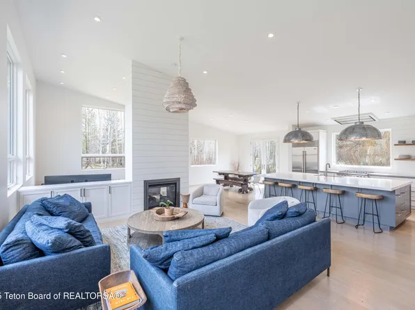 3665 N Lake Creek Dr, Wilson, WY 83014