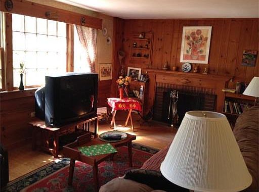 3rd image of 10 Wildwood St