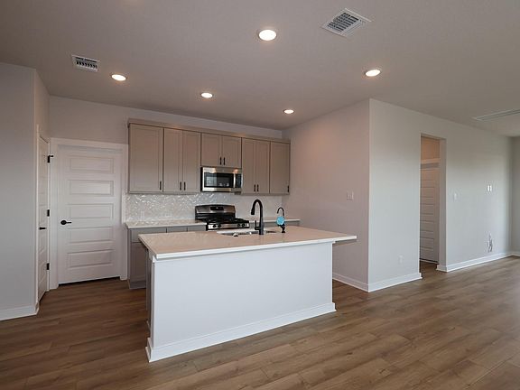 2nd image of 304 Emerie Way