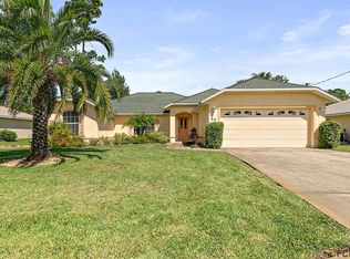 60 Ebb Tide Dr, Palm Coast, FL 32164