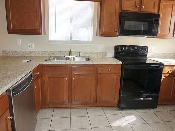 3rd image of 11735 Dunes Way Dr N