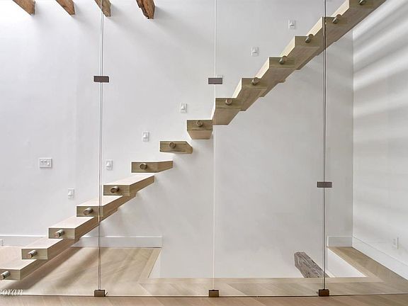 4th image of 277 Midwood St #2